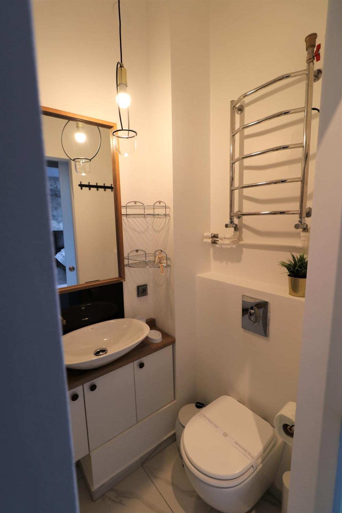 Deluxe Skyline Retreat Studio - Old Town Bukares Bagian luar foto